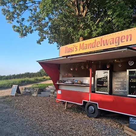 Schneider アパート レンネシュタット