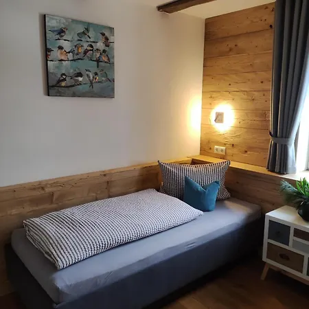 Schneider * レンネシュタット