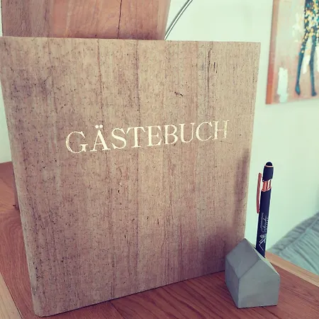 Schneider アパート レンネシュタット