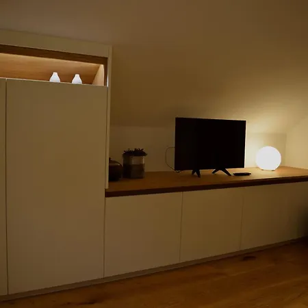 Schneider Apartment *